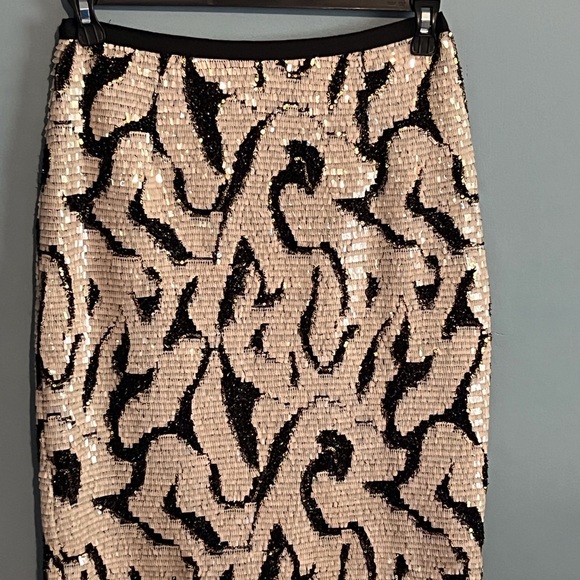 SELLING ANTONIO MELANI SKIRT COLOR BLACK And CREAM SIZE 6 - Picture 4 of 14